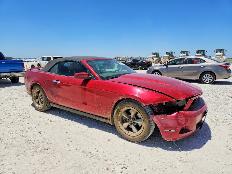 1ZVBP8EM1B5151897 2011 FORD MUSTANG photo no. 4