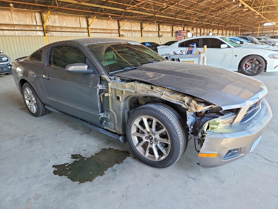 1ZVBP8AM2B5169587 2011 FORD MUSTANG photo no. 4