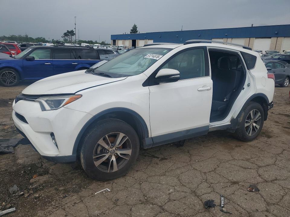 2018 TOYOTA RAV4 XLE