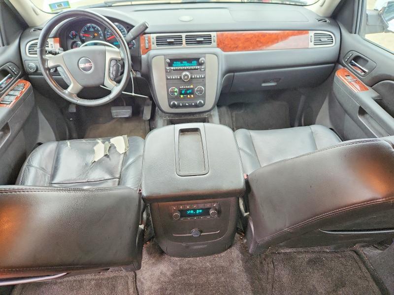2011 GMC YUKON SLT — Фото 8 из 13