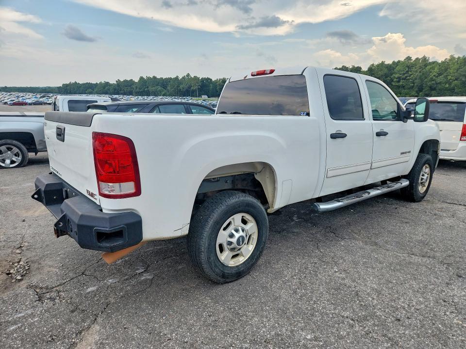 1GT110CGXBF102495 2011 GMC SIERRA photo no. 3