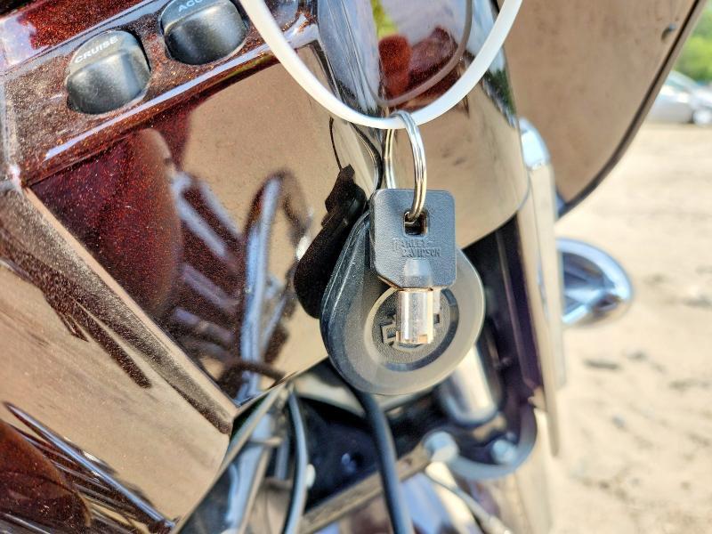 1HD1KBM12BB615507 2011 HARLEY-DAVIDSON FLHX photo no. 8