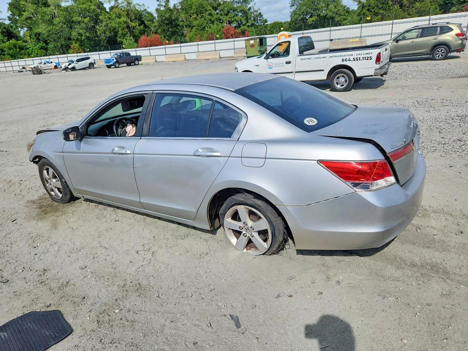 2011 HONDA ACCORD LX — Фото 2 из 12