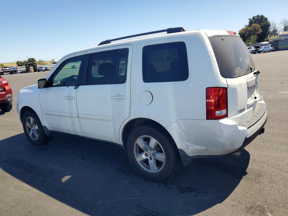 5FNYF3H5XBB033837 2011 HONDA PILOT photo no. 2