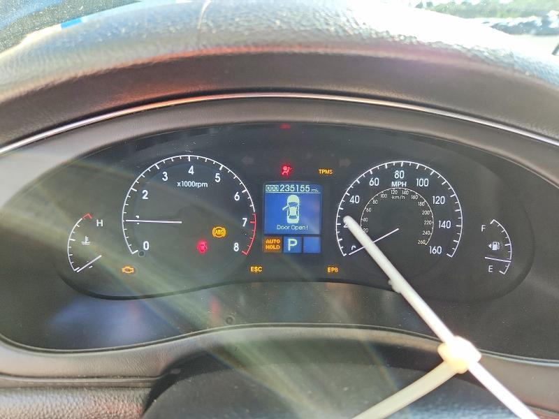 2011 HYUNDAI GENESIS 4.6L — Фото 9 из 12