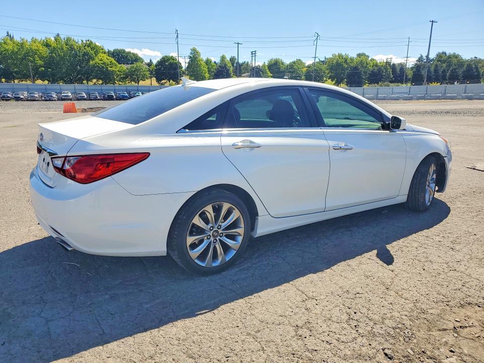2011 HYUNDAI SONATA SE — Фото 3 из 12