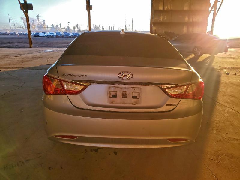 5NPEC4AC2BH142417 2011 HYUNDAI SONATA photo no. 6