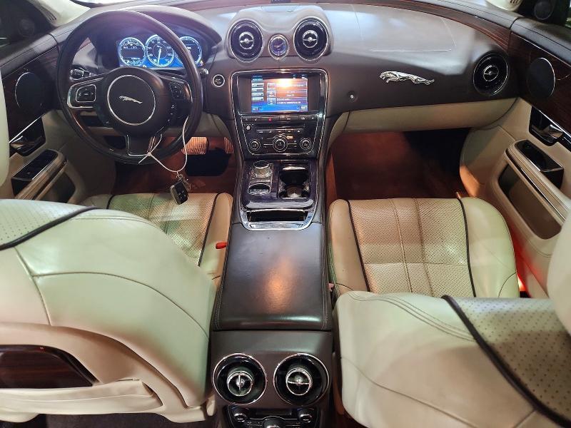 2011 JAGUAR XJL — Фото 8 из 12