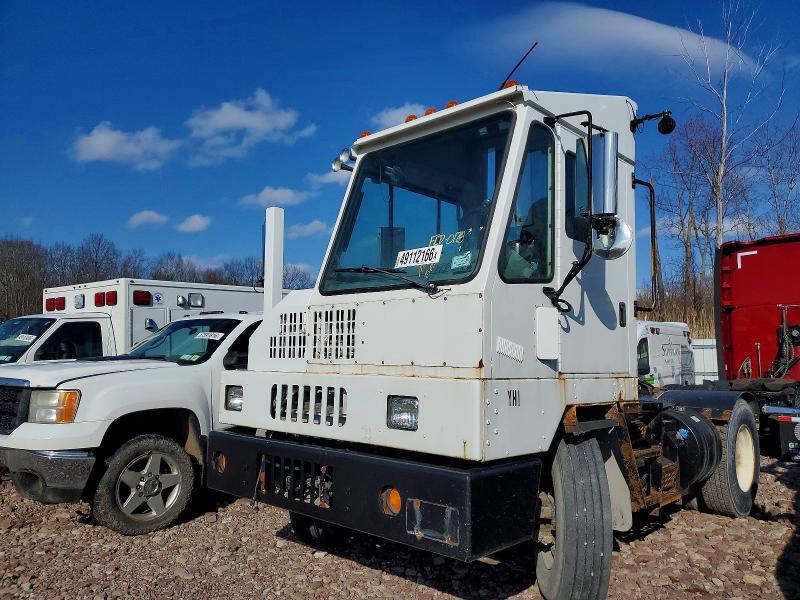 2011 KALMAR OTTAWA 4X2 YARD TRUCK — Фото 2 из 10