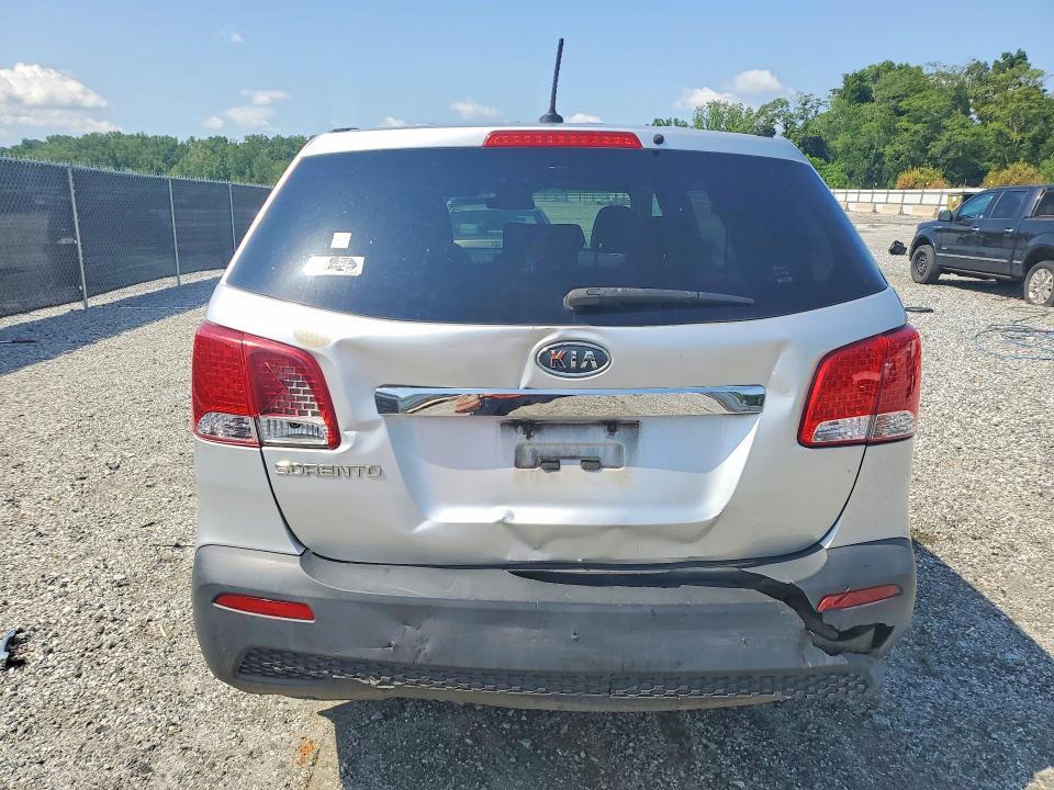 2011 KIA SORENTO LX — Фото 6 из 12