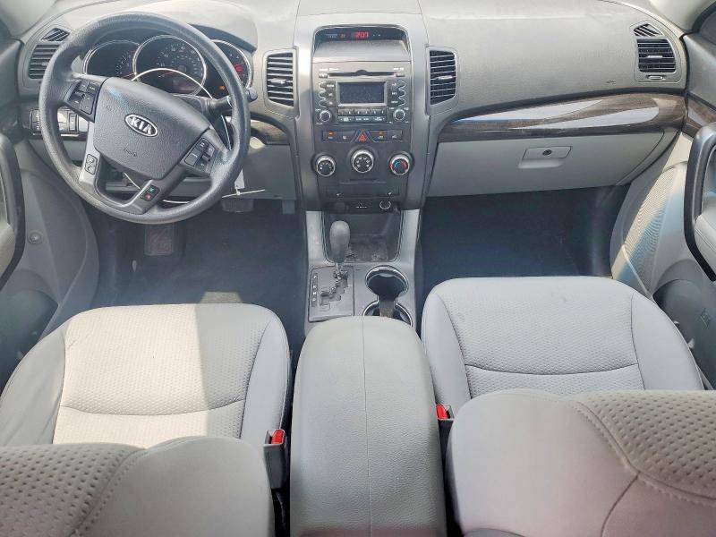 5XYKTCA16BG103753 2011 KIA SORENTO photo no. 8