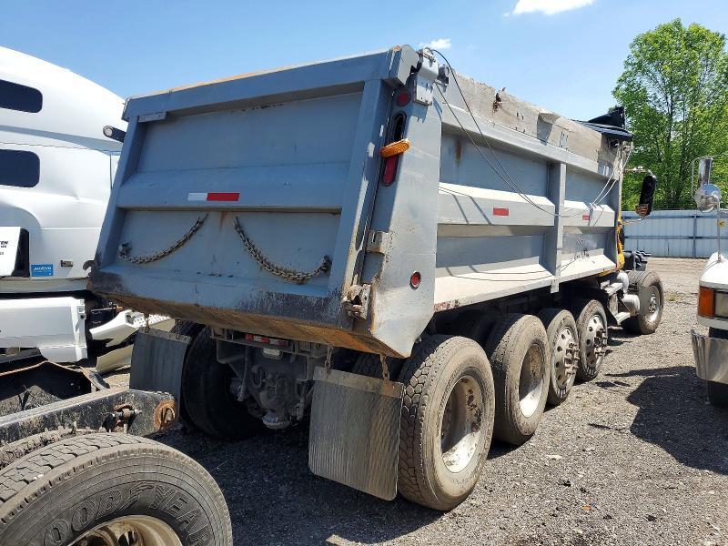 1M2AX04C6BM009409 2011 MACK GRANITE photo no. 4