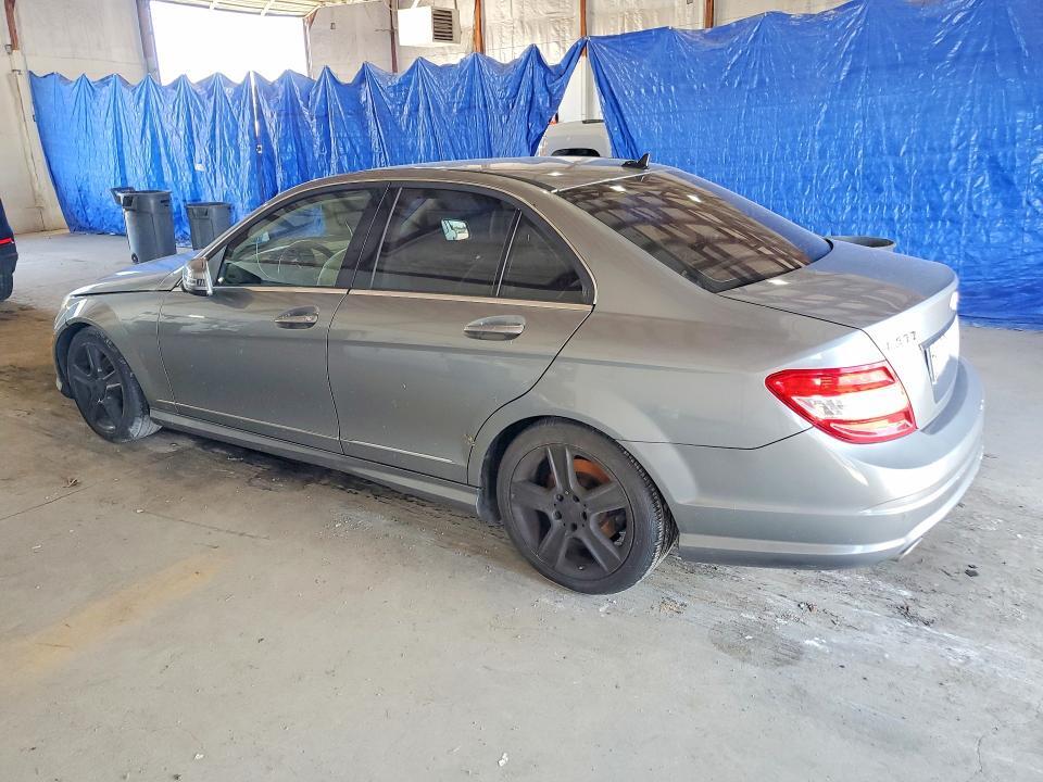 2011 MERCEDES-BENZ C 300 4MATIC — Фото 2 из 12