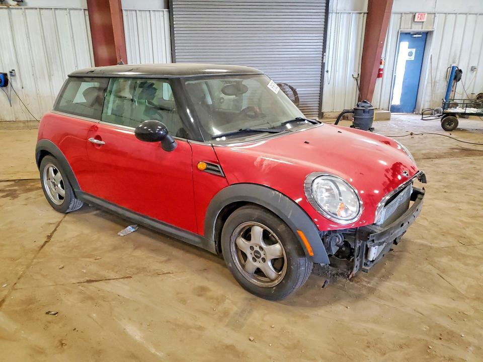 WMWSU3C58BT098537 2011 MINI COOPER photo no. 4