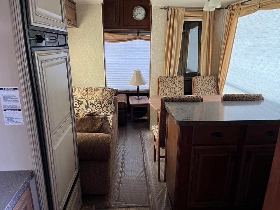 5XMTJ3627B5005517 2011 OPEN RANGE TRAVEL TRAILER photo no. 11