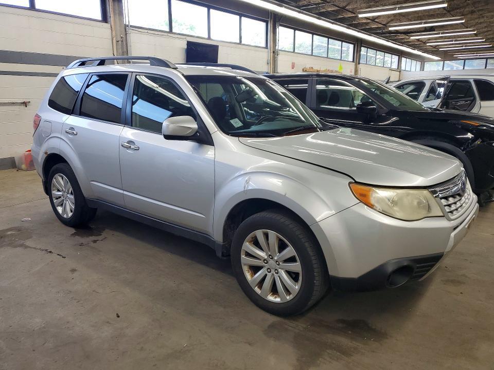 JF2SHBDC4BH730128 2011 SUBARU FORESTER photo no. 4