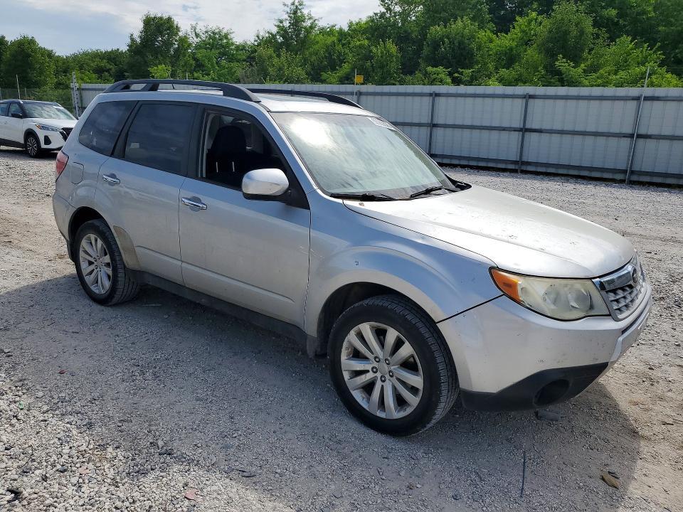 JF2SHADC1BH729089 2011 SUBARU FORESTER photo no. 4
