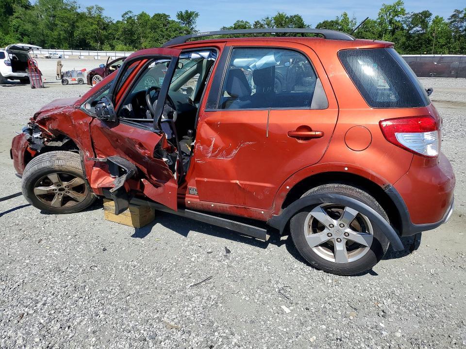 2011 SUZUKI SX4 — Фото 2 из 13