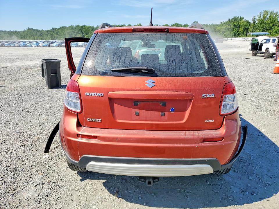 2011 SUZUKI SX4 — Фото 6 из 13