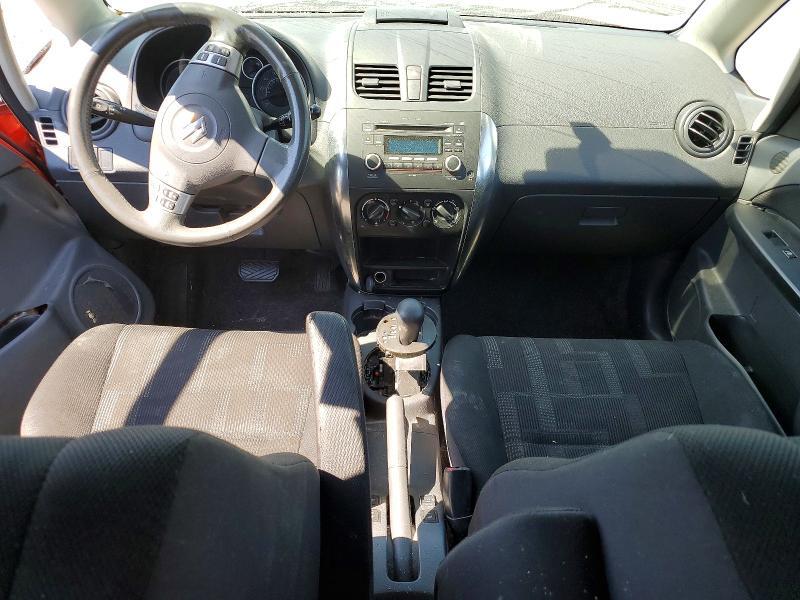 2011 SUZUKI SX4 — Фото 8 из 13