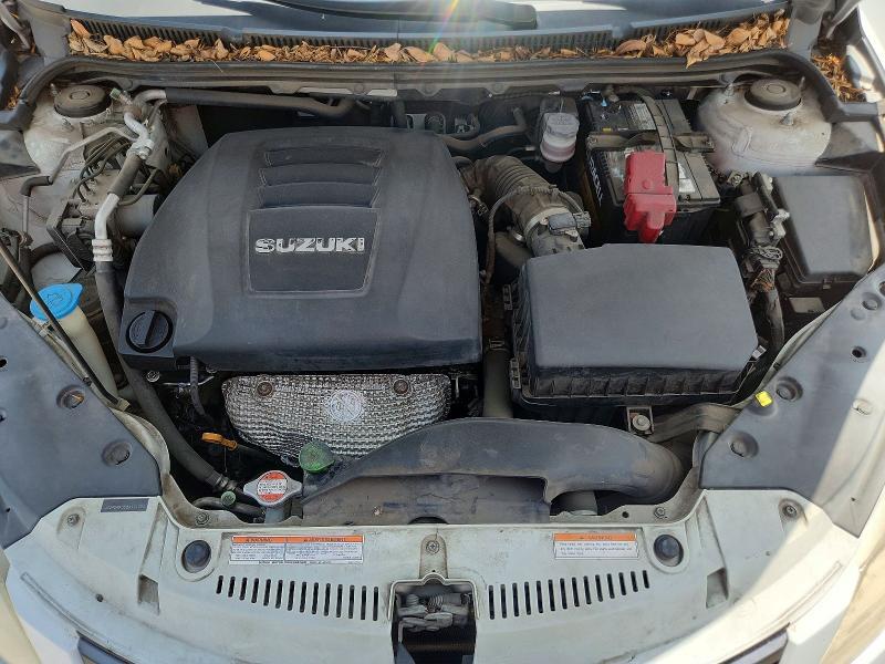 JS2RE9A35B6111784 2011 SUZUKI KIZASHI photo no. 11