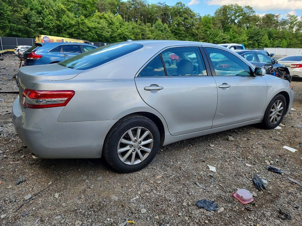 4T1BF3EKXBU225214 2011 TOYOTA CAMRY photo no. 3