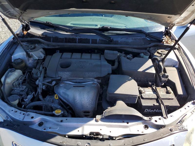 2011 TOYOTA CAMRY LE — Фото 11 из 12
