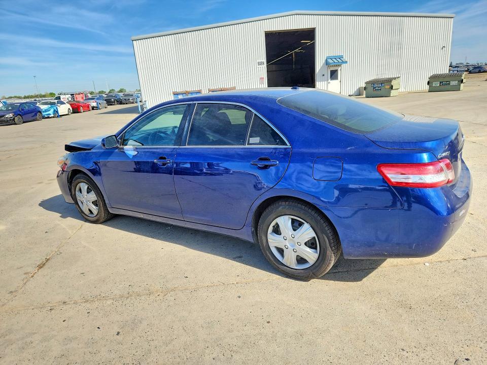 4T4BF3EK9BR110237 2011 TOYOTA CAMRY photo no. 2