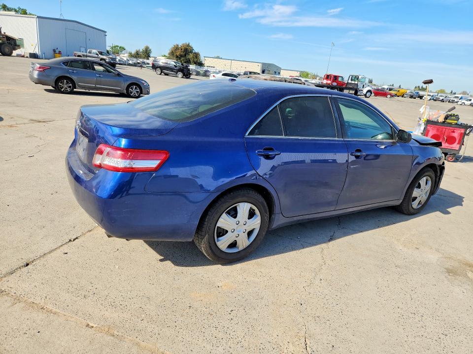 4T4BF3EK9BR110237 2011 TOYOTA CAMRY photo no. 3