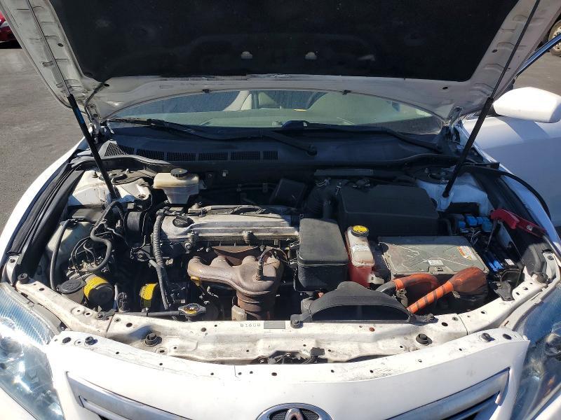 2011 TOYOTA CAMRY HYBRID — Фото 11 из 12
