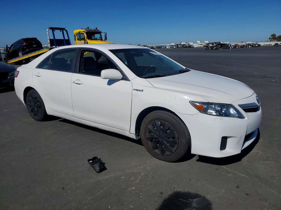 2011 TOYOTA CAMRY HYBRID — Фото 4 из 12
