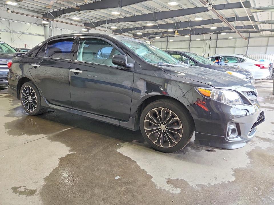 2T1BU4EE3BC680932 2011 TOYOTA COROLLA photo no. 4
