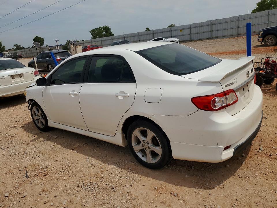 2T1BU4EE5BC685307 2011 TOYOTA COROLLA photo no. 2
