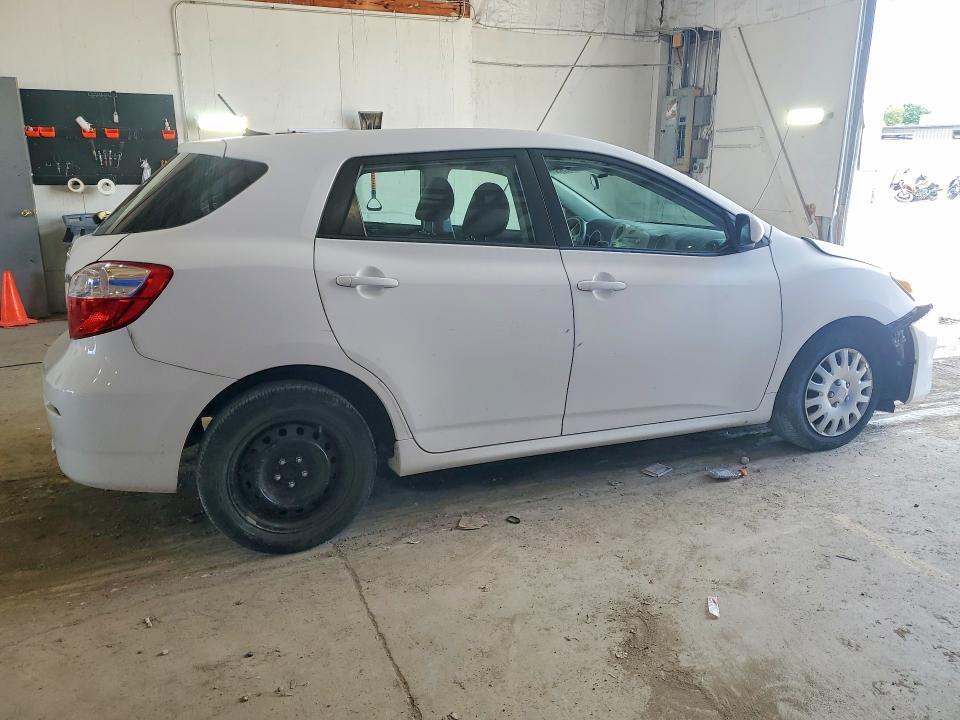 2011 TOYOTA MATRIX BASE — Фото 3 из 12