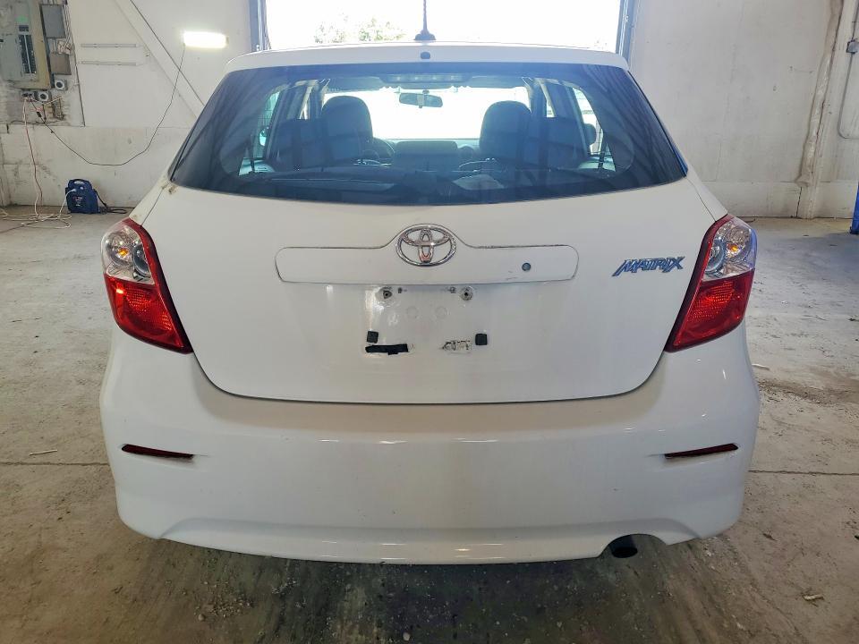 2011 TOYOTA MATRIX BASE — Фото 6 из 12