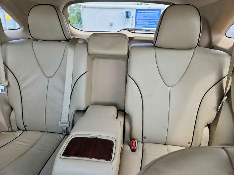 2011 TOYOTA VENZA AWD V6 — Фото 10 из 13