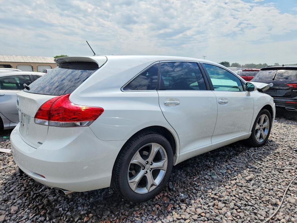 2011 TOYOTA VENZA AWD V6 — Фото 3 из 13