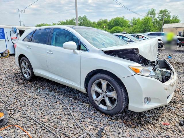 2011 TOYOTA VENZA AWD V6 — Фото 4 из 13