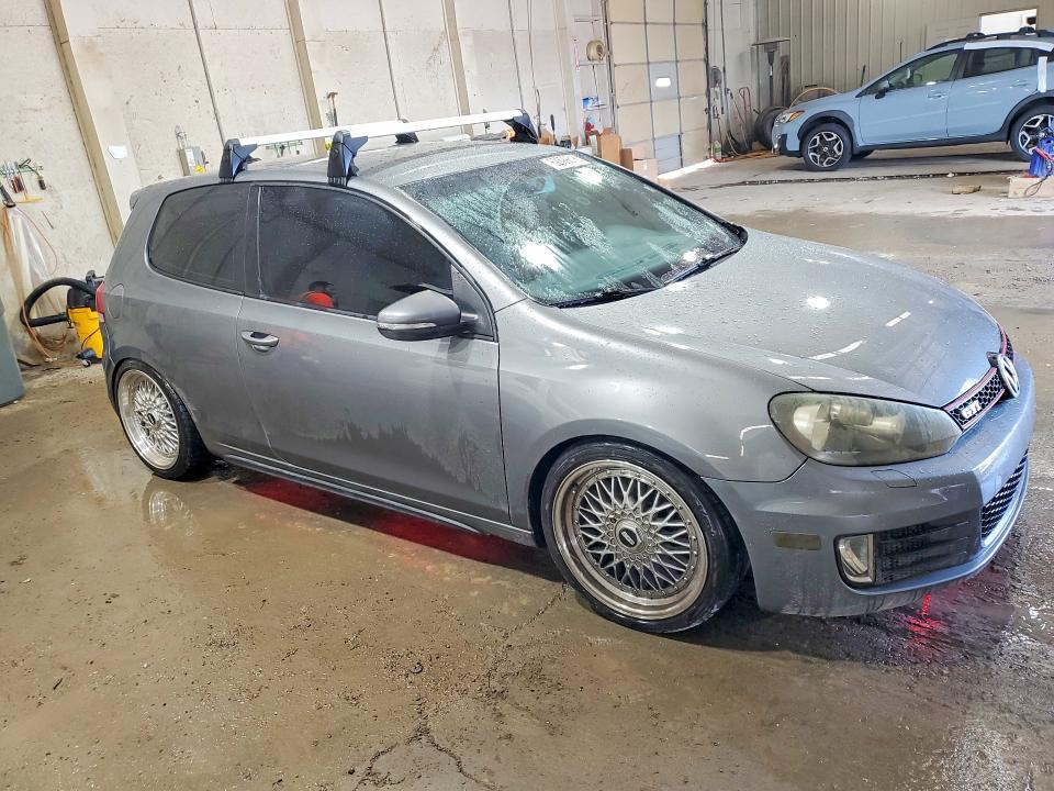 2011 VOLKSWAGEN GTI — Фото 4 из 12
