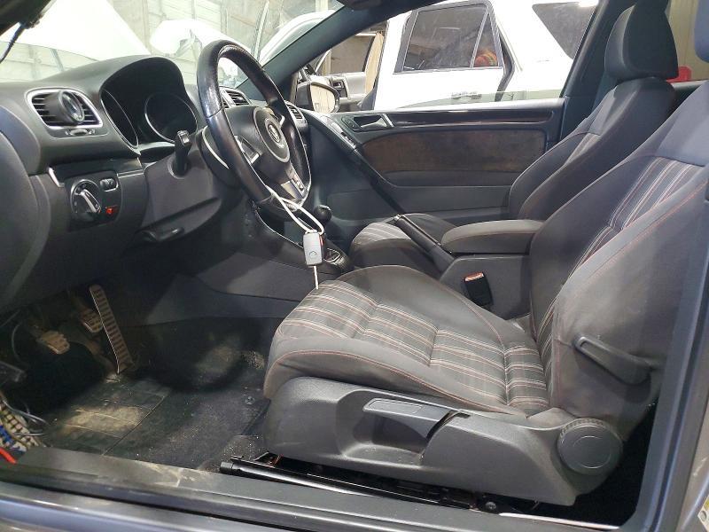 2011 VOLKSWAGEN GTI — Фото 7 из 12