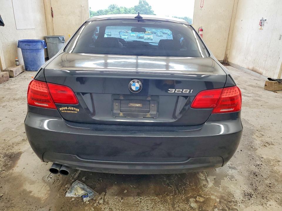 2012 BMW 328 I — Фото 6 из 12