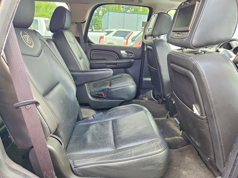 2012 CADILLAC ESCALADE PLATINUM — Фото 10 из 13