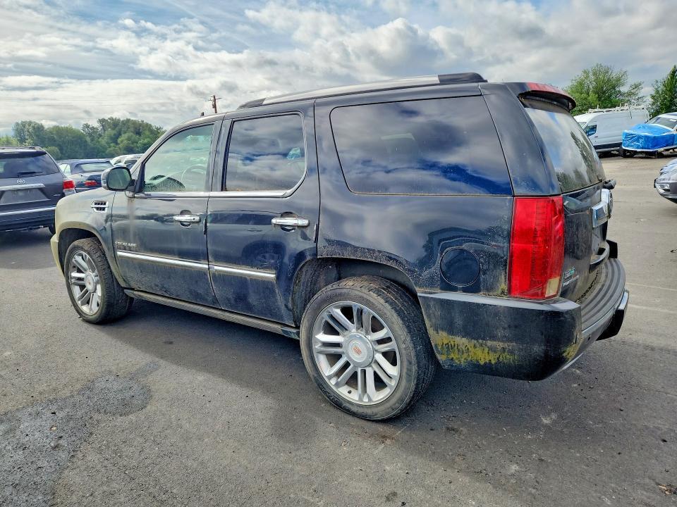 2012 CADILLAC ESCALADE PLATINUM — Фото 2 из 13