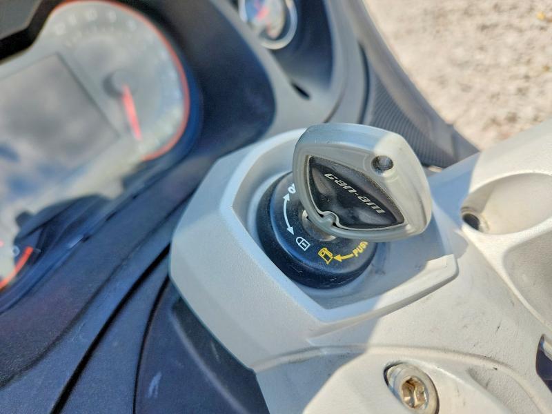 2012 CAN-AM SPYDER ROADSTER RTS — Фото 8 из 10