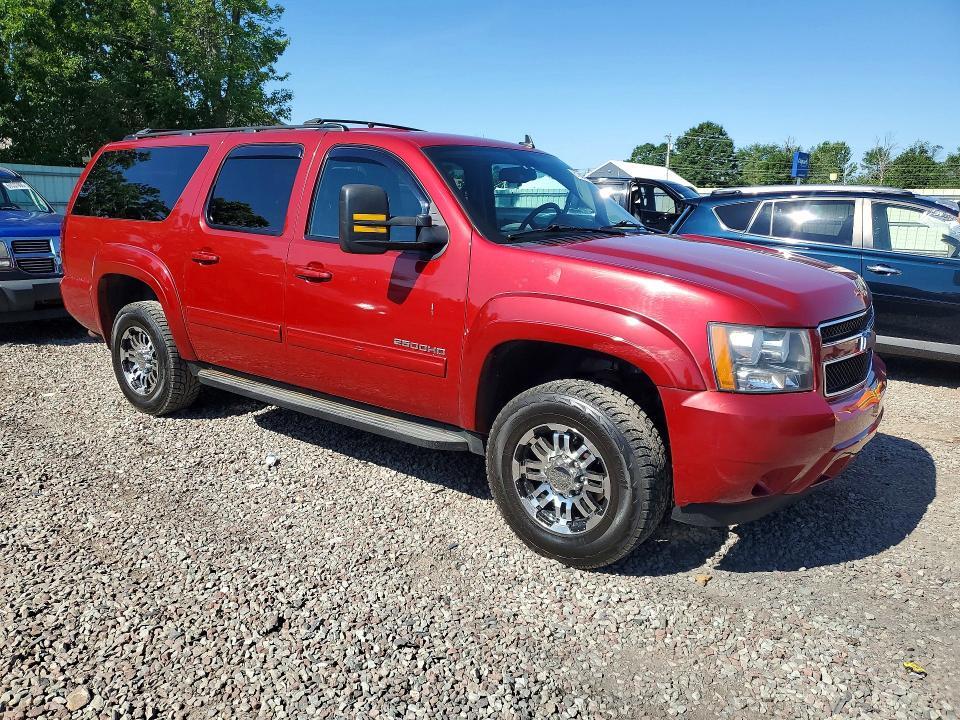 2012 CHEVROLET SUBURBAN K2500 LS — Фото 4 из 13