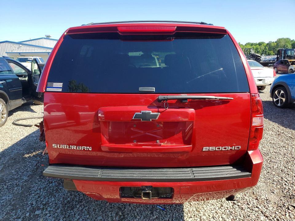 2012 CHEVROLET SUBURBAN K2500 LS — Фото 6 из 13