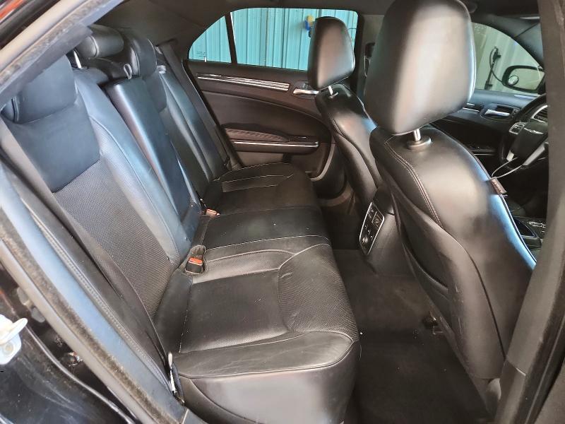 2012 CHRYSLER 300C — Фото 10 из 12