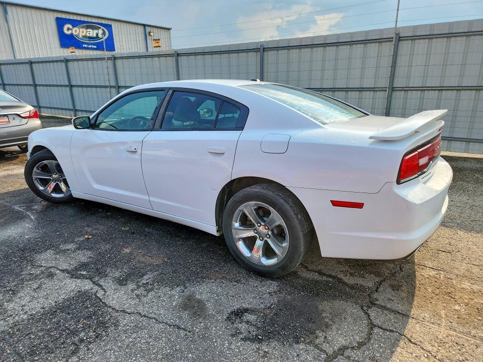 2012 DODGE CHARGER SE — Фото 2 из 12