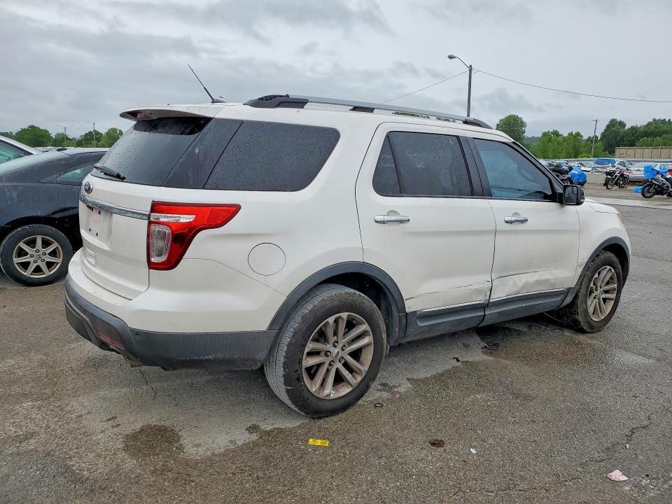 2012 FORD EXPLORER XLT — Фото 3 из 13