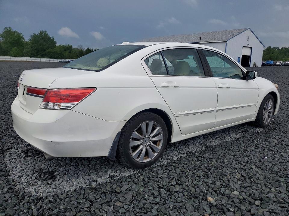 1HGCP2F80CA077341 2012 HONDA ACCORD photo no. 3